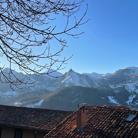La Indefinida Villa Toranzo Luaran gambar