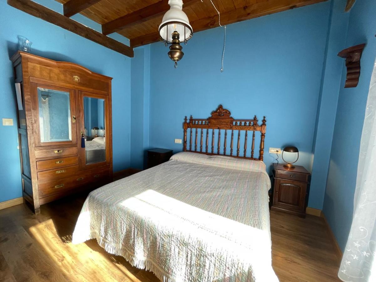 La Indefinida Villa Toranzo Luaran gambar
