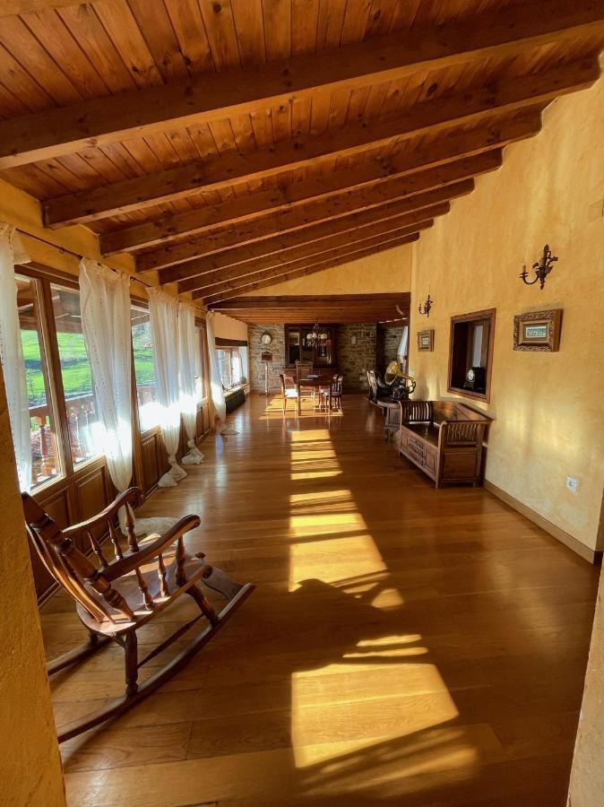 La Indefinida Villa Toranzo Luaran gambar