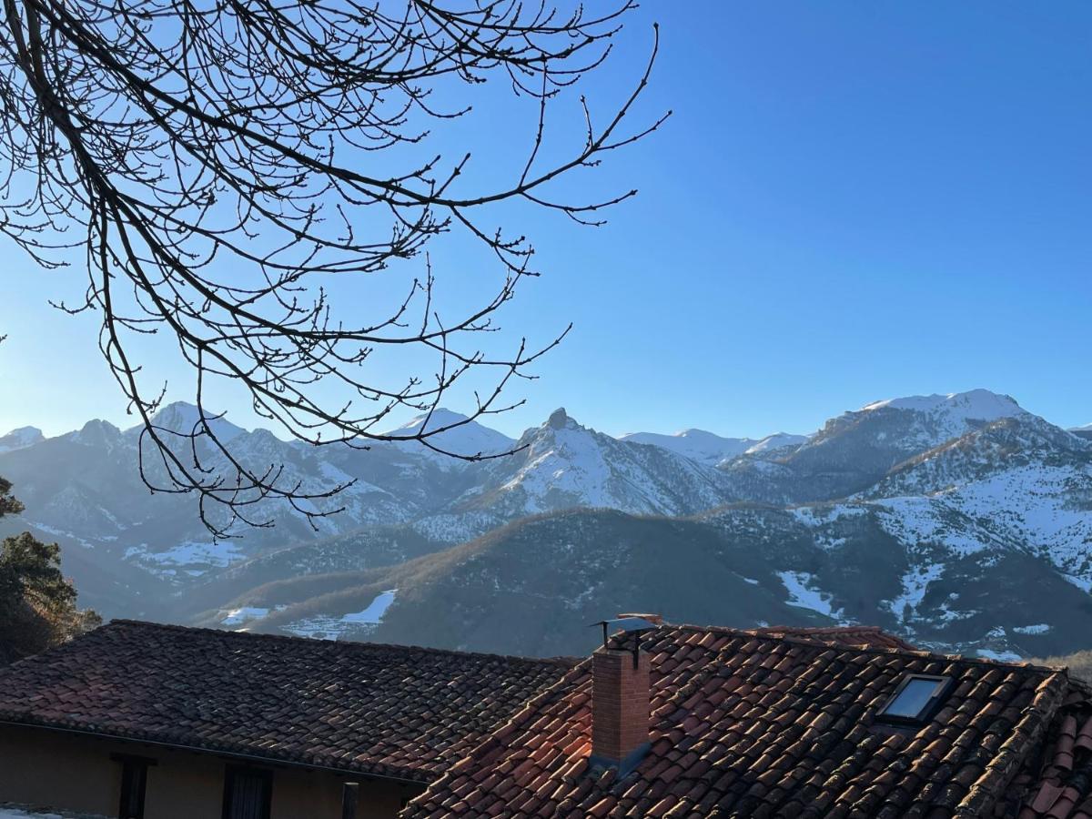 La Indefinida Villa Toranzo Luaran gambar